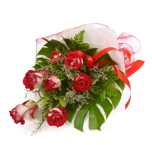 Ankara Sincan fatih �i�ek�i firmas� �r�n�m�z masum ve etkileyici g�l buketi