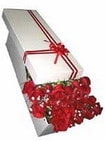 Ankara de farkl� bir �i�ek firmas� �r�n�  G�rsel �i�ek sunumu 11 adet k�rm�z� g�l