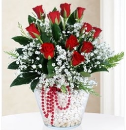 11 adet k�rm�z� g�l cam i�erisinde Ankara �i�ek servisi , �i�ek�i adresleri